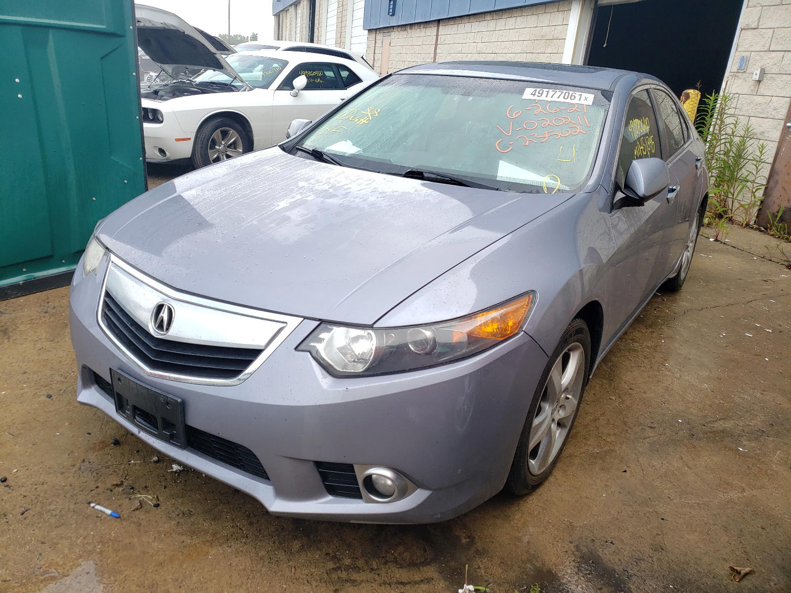 Photo 2 from auction – 2012 ACURA TSX with VIN JH4CU2F40CC020211