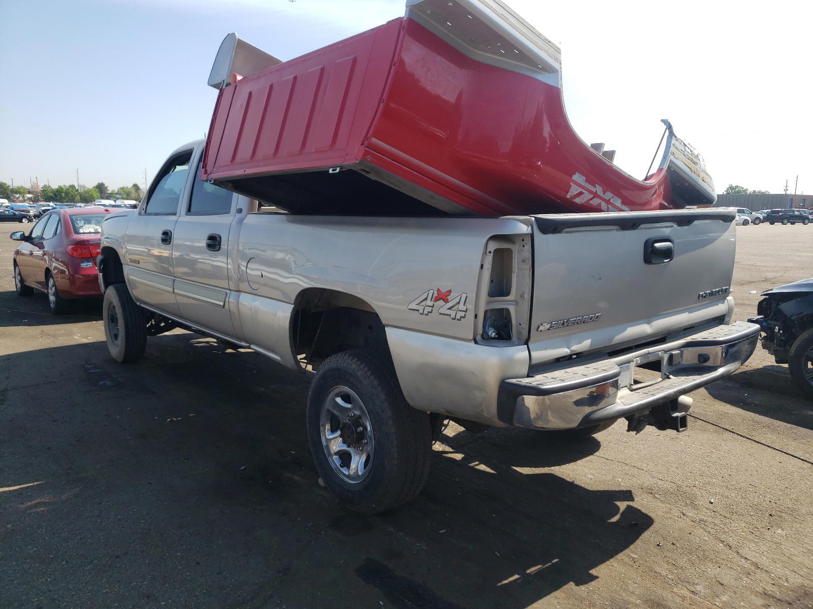Photo 3 from auction – 2004 CHEVROLET SILVERADO with VIN 1GCHK23U24F265111