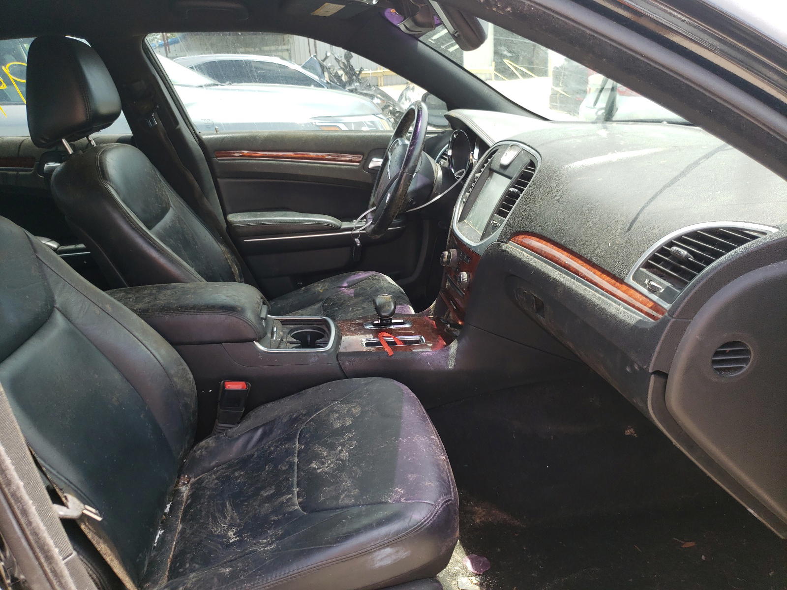 Photo 5 from auction – 2014 CHRYSLER 300 with VIN 2C3CCARG7EH120430