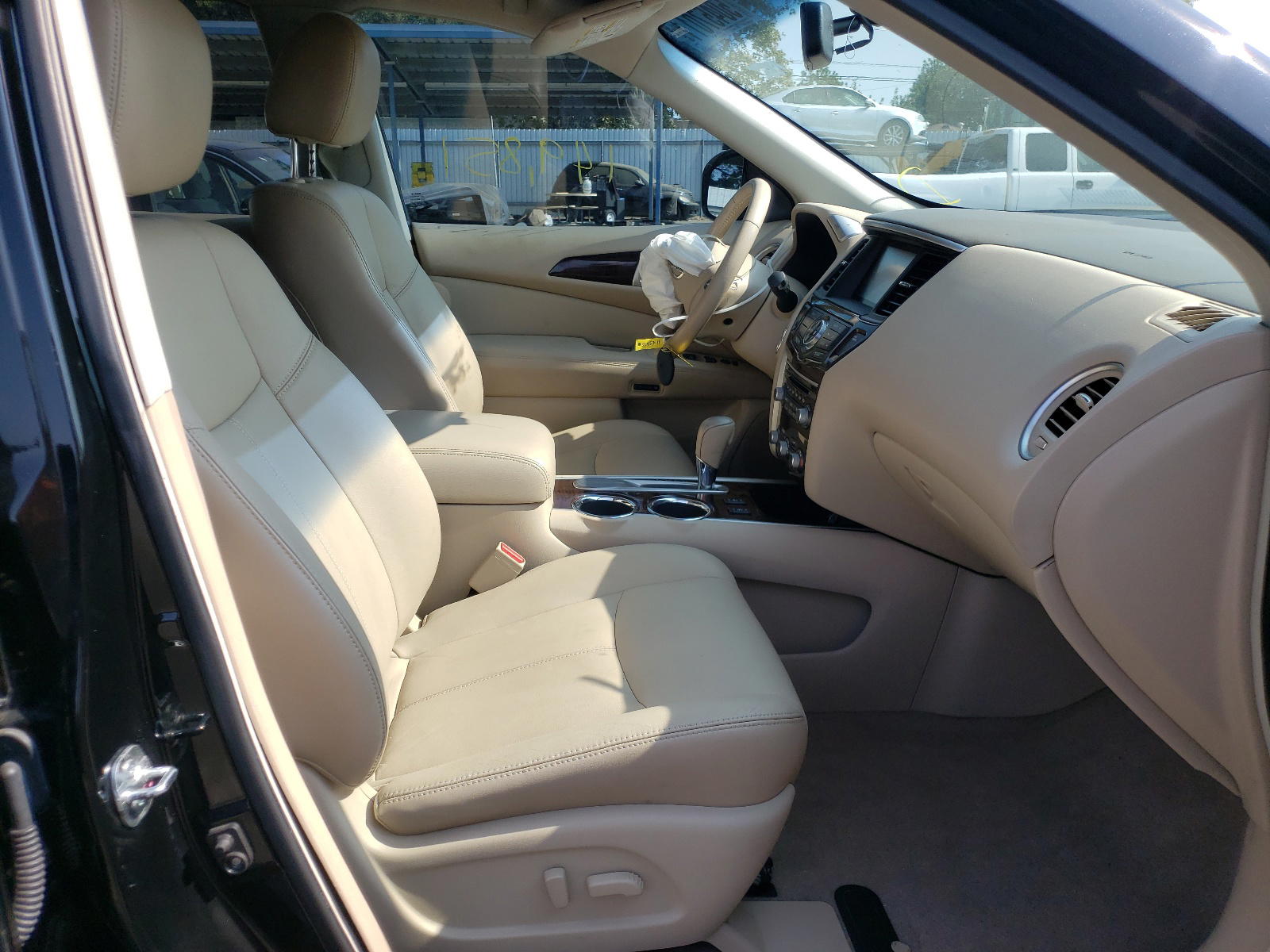 Photo 5 from auction – 2013 NISSAN PATHFINDER with VIN 5N1AR2MN2DC607836
