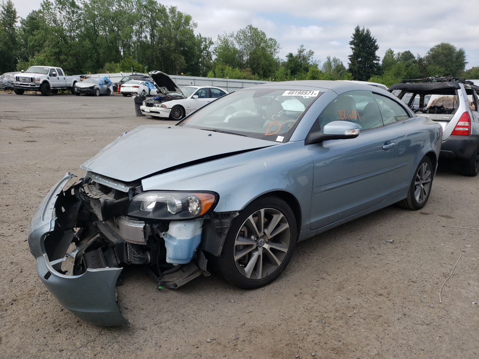 Photo 2 from auction – 2010 VOLVO C70 T5 with VIN YV1672MC4AJ093911
