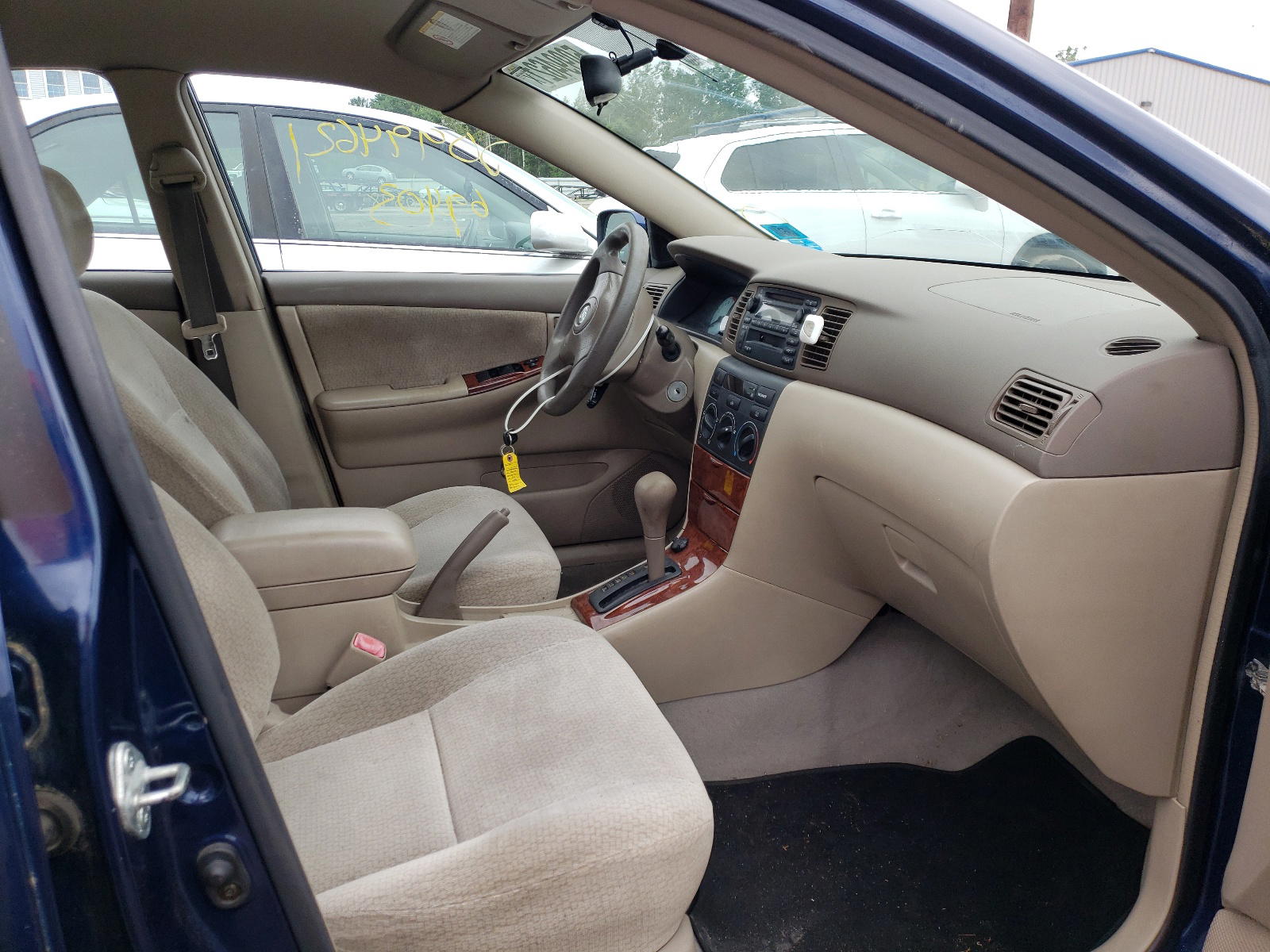 Photo 5 from auction – 2004 TOYOTA COROLLA with VIN 2T1BR32E84C259310