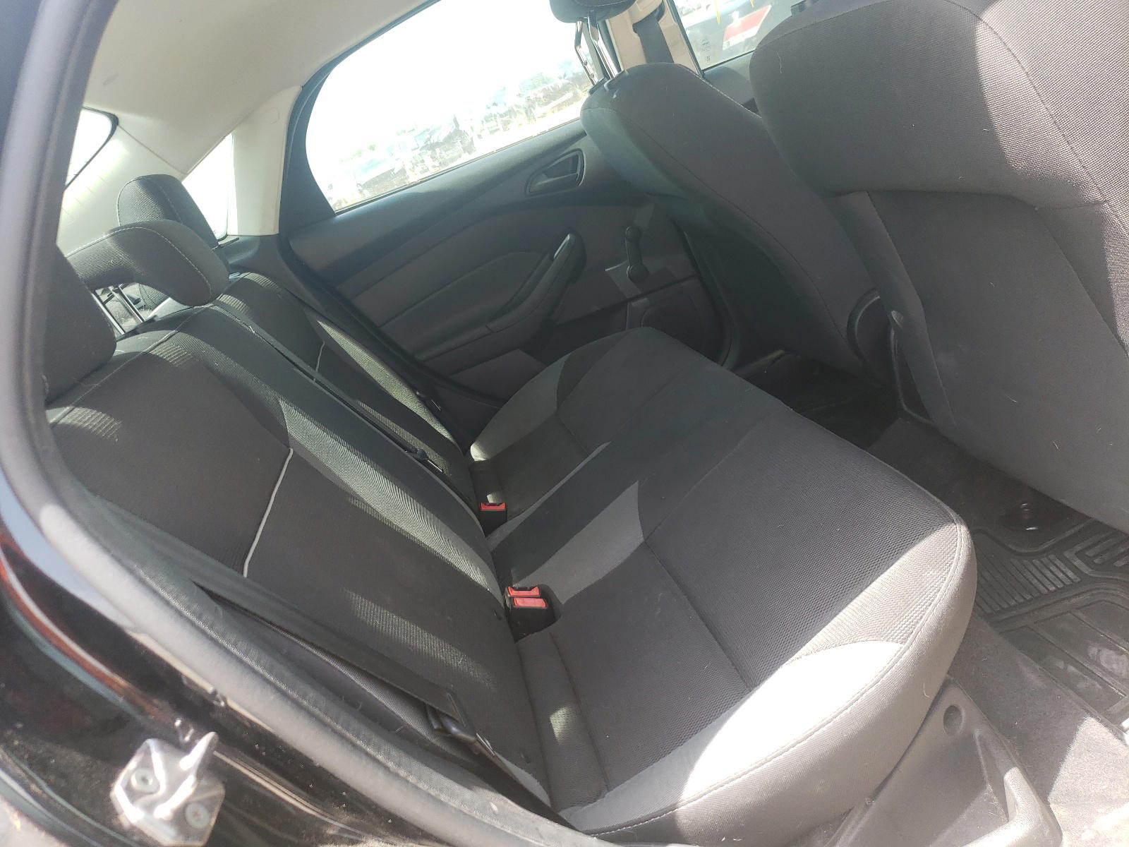 Photo 6 from auction – 2013 FORD FOCUS S with VIN 1FADP3E24DL361900