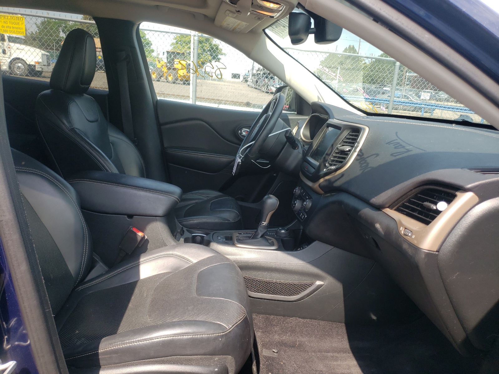 Photo 5 from auction – 2014 JEEP CHEROKEE L with VIN 1C4PJMDSXEW130483