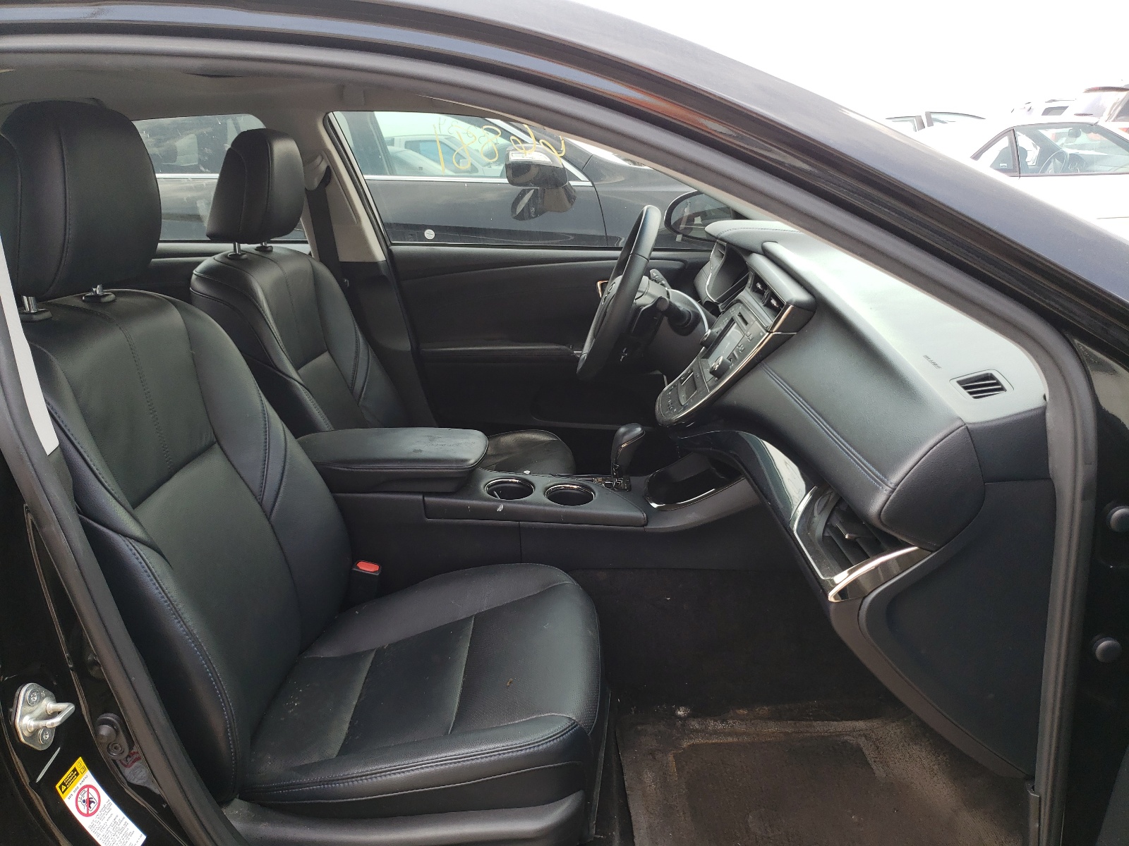 Photo 5 from auction – 2015 TOYOTA AVALON XLE with VIN 4T1BK1EB5FU147544
