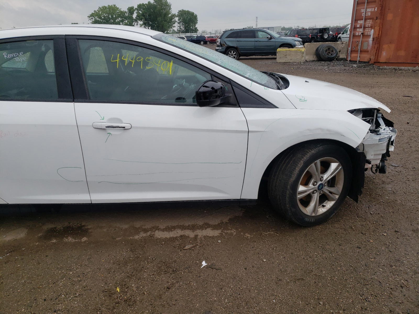 Photo 9 from auction – 2014 FORD FOCUS SE with VIN 1FADP3F26EL183018