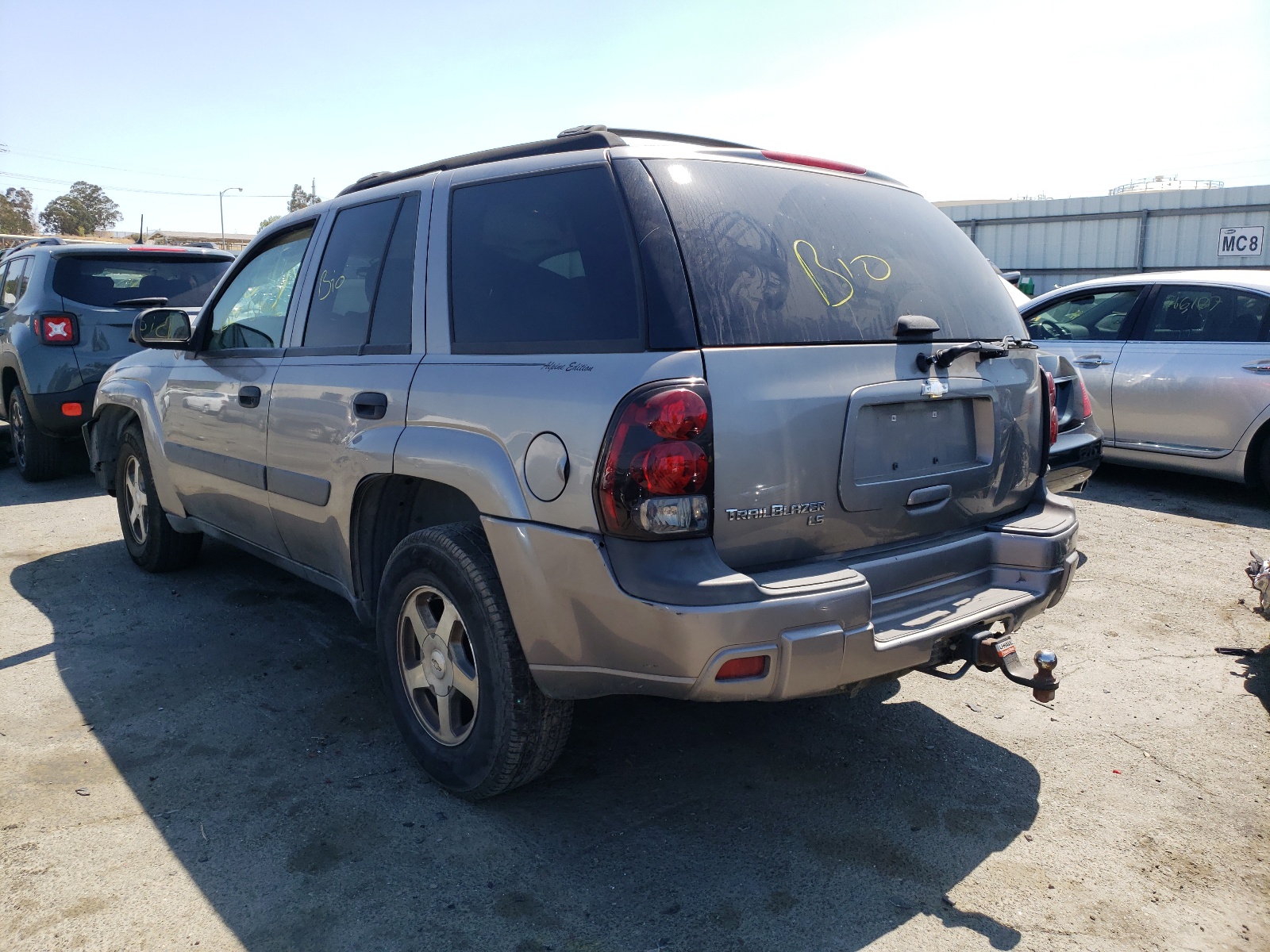 Photo 3 from auction – 2005 CHEVROLET TRAILBLAZE with VIN 1GNDT13S752353656