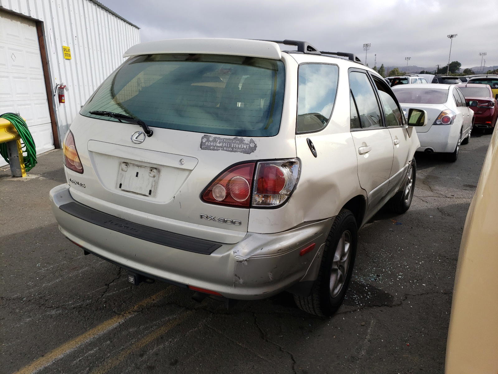 Photo 4 from auction – 2001 LEXUS RX 300 with VIN JTJGF10UX10084509