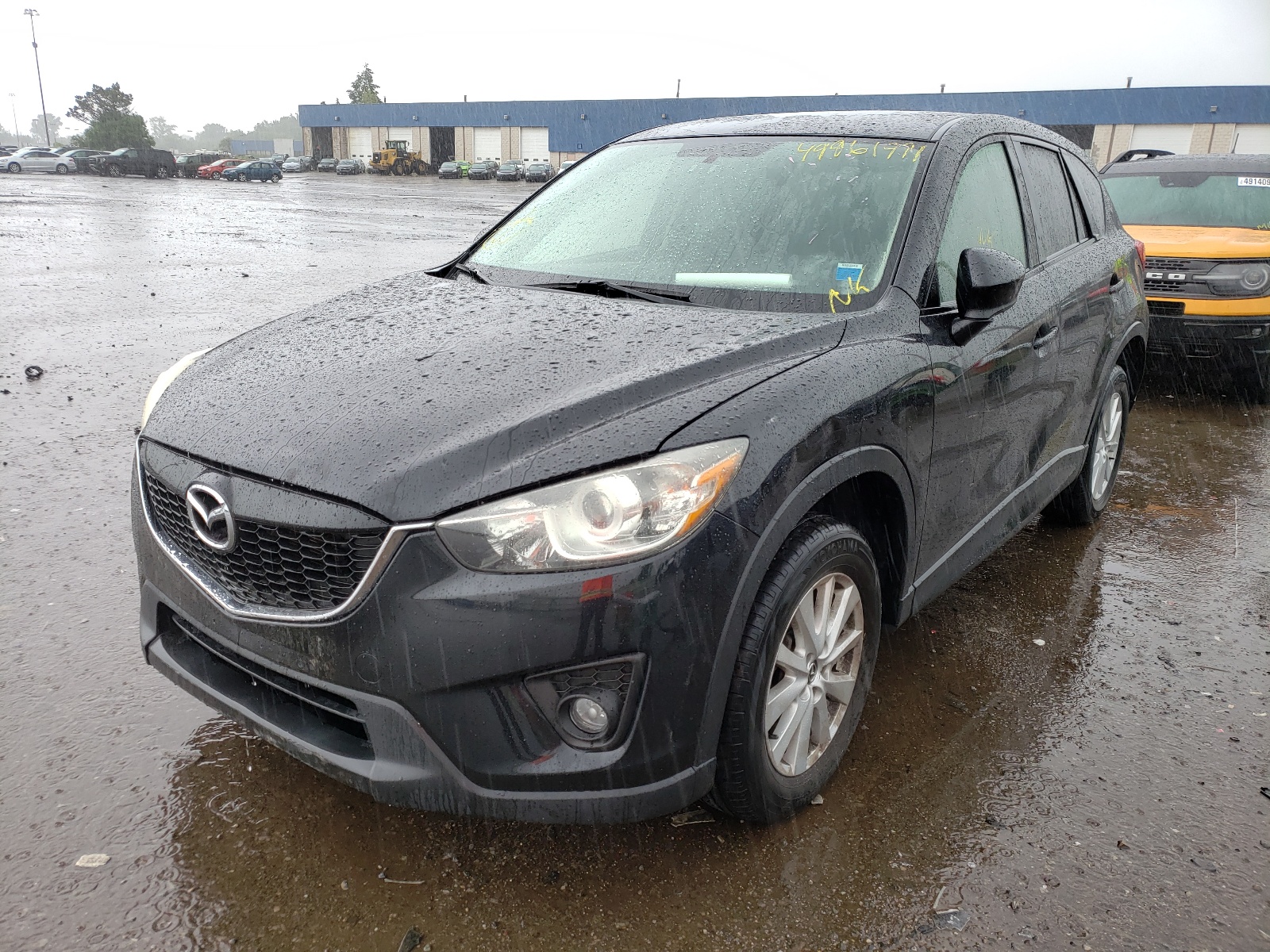 Photo 2 from auction – 2013 MAZDA CX-5 TOURI with VIN JM3KE4CE7D0158454