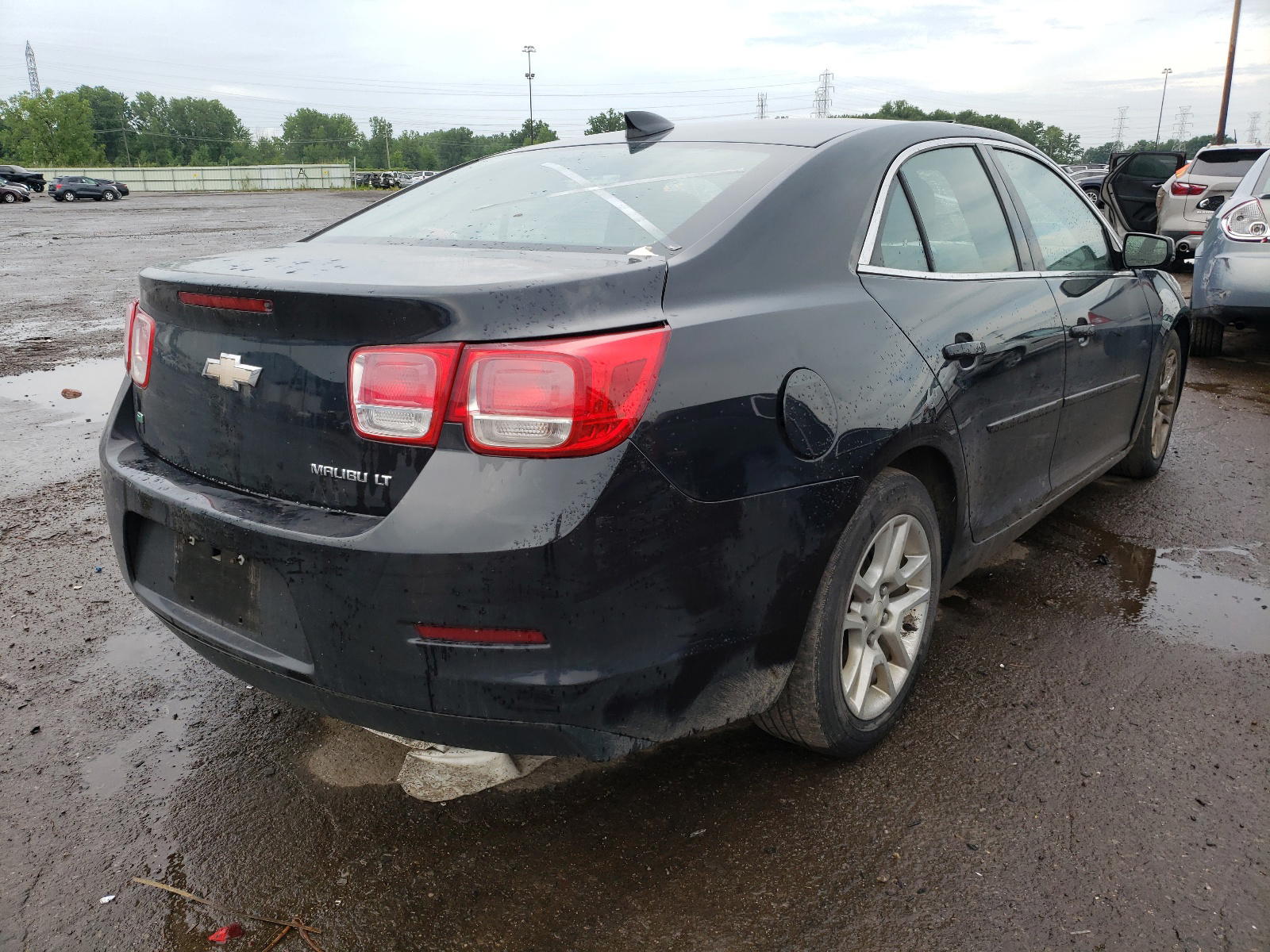 Photo 4 from auction – 2015 CHEVROLET MALIBU 1LT with VIN 1G11C5SLXFF214945