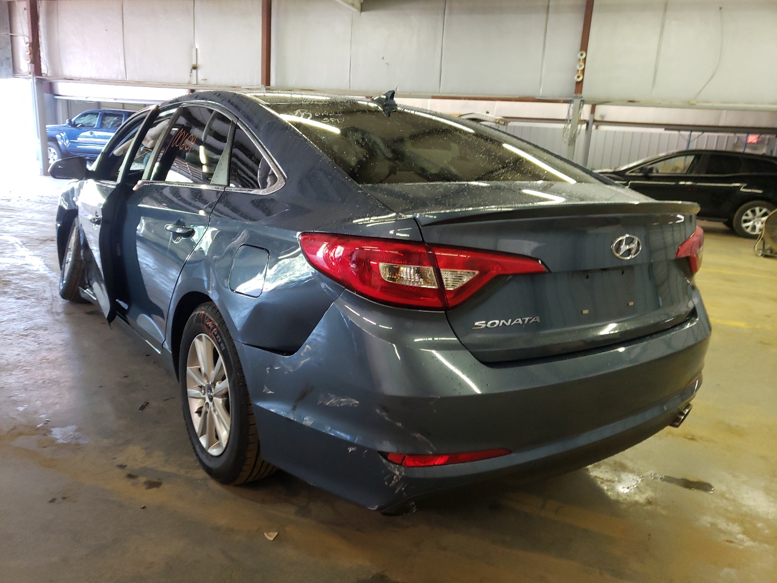 Photo 3 from auction – 2016 HYUNDAI SONATA SE with VIN 5NPE24AF5GH276875