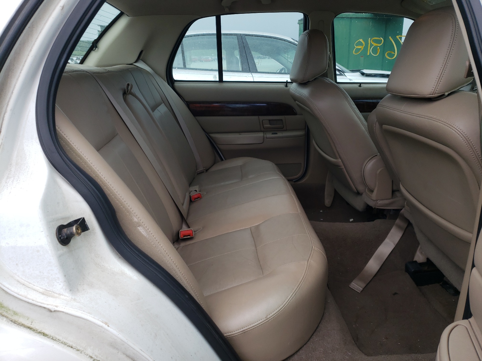 Photo 6 from auction – 2004 MERCURY GRAND MARQ with VIN 2MEFM74WX4X649574