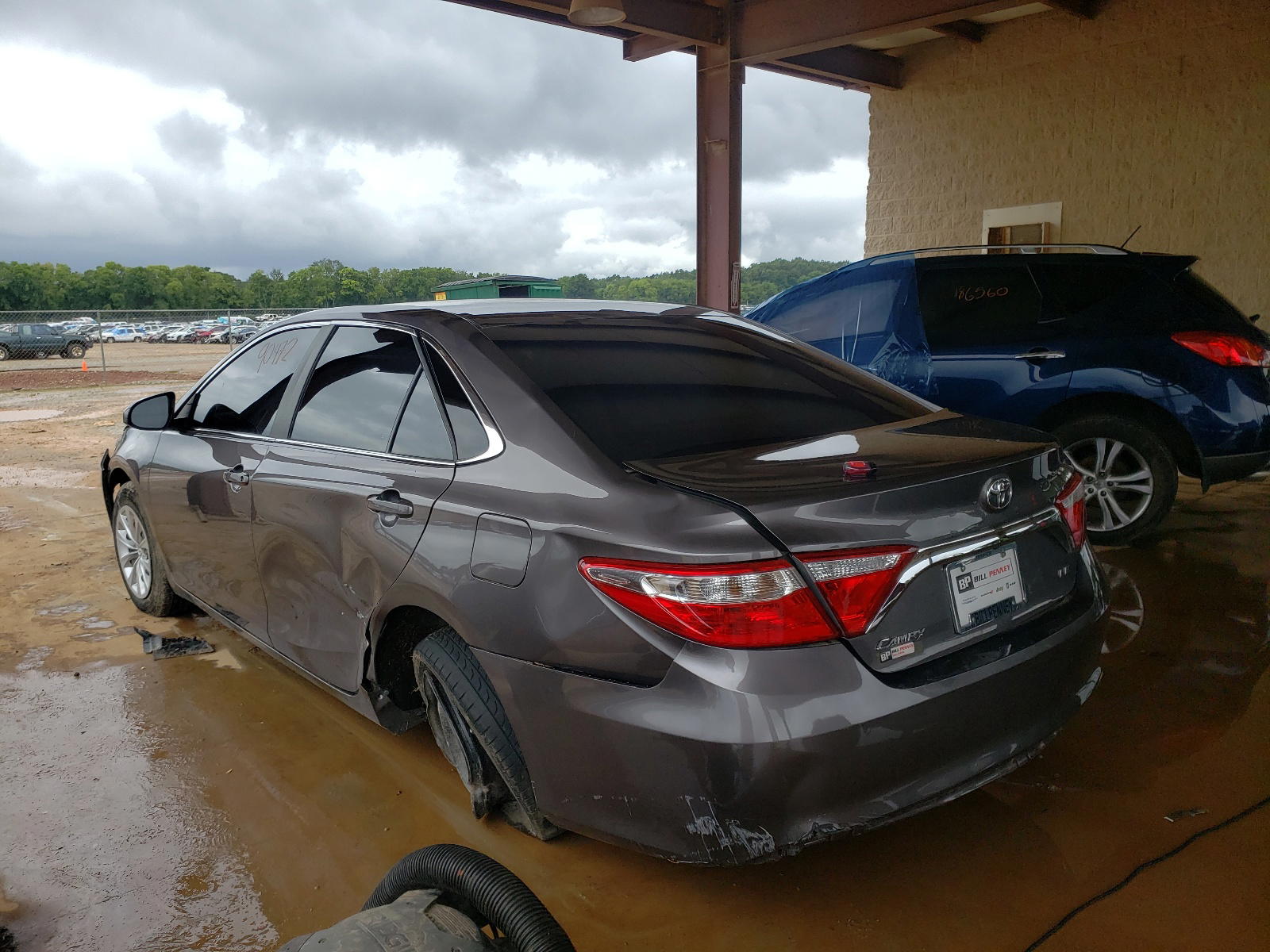 Photo 3 from auction – 2016 TOYOTA CAMRY LE with VIN 4T4BF1FK7GR579093