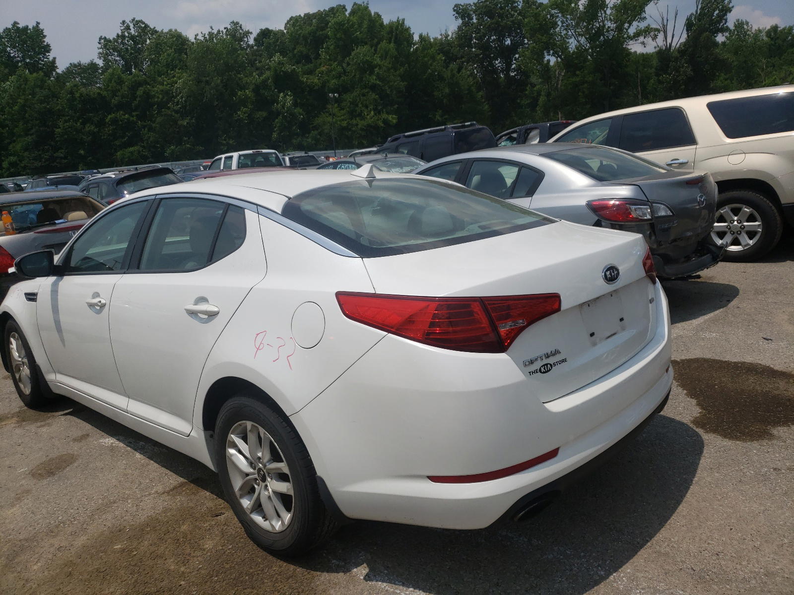 Photo 3 from auction – 2011 KIA OPTIMA LX with VIN KNAGM4A70B5060871