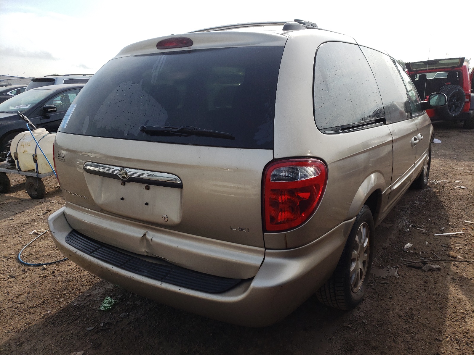 Photo 4 from auction – 2003 CHRYSLER TOWN & COU with VIN 2C4GP54L73R372392