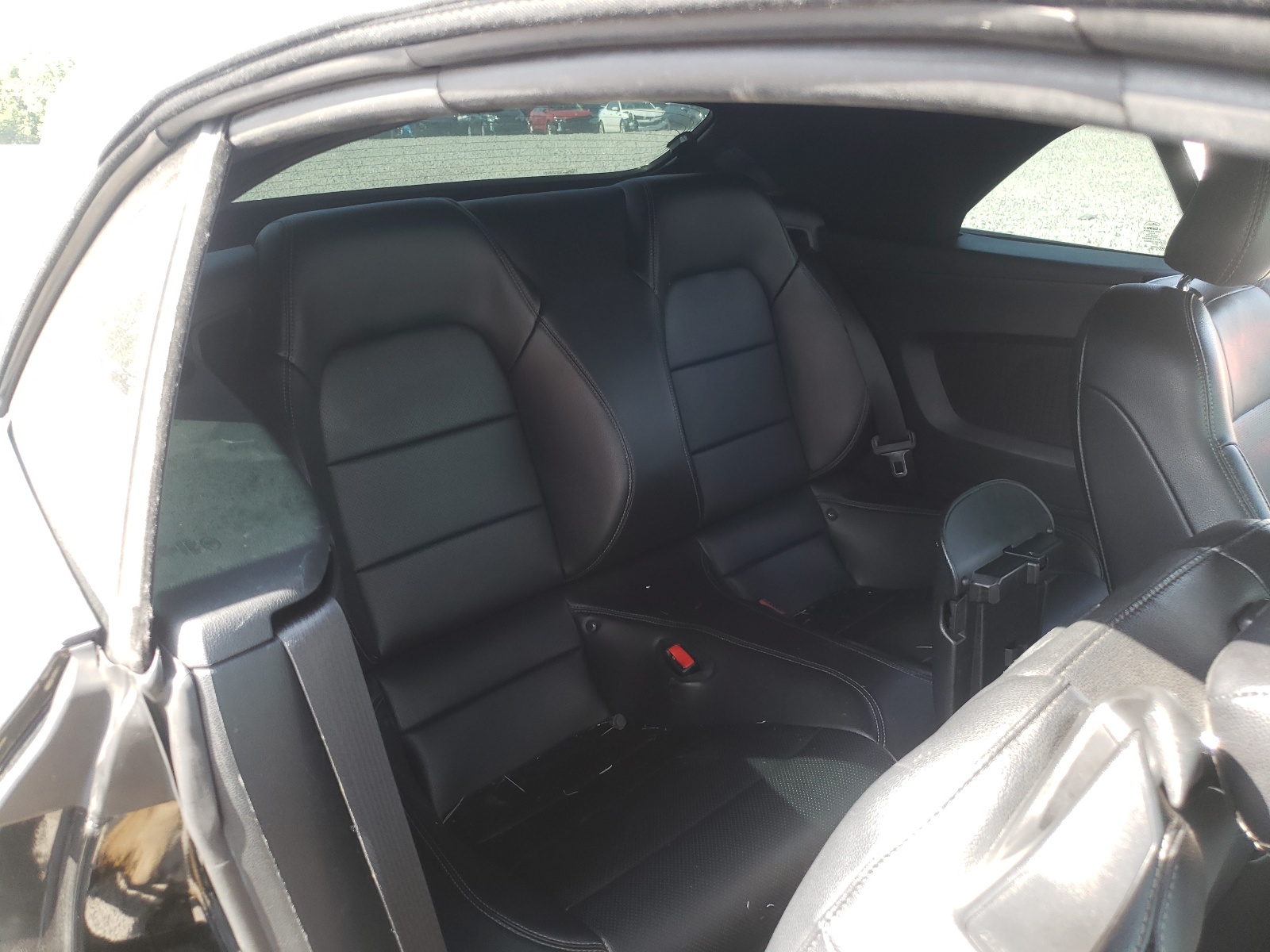 Photo 6 from auction – 2015 FORD MUSTANG GT with VIN 1FATP8FF0F5422211