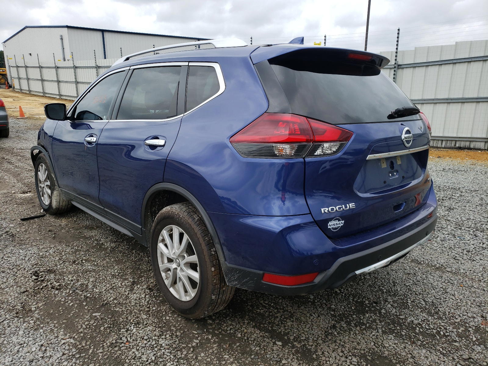 Photo 3 from auction – 2019 NISSAN ROGUE S with VIN KNMAT2MT5KP545231