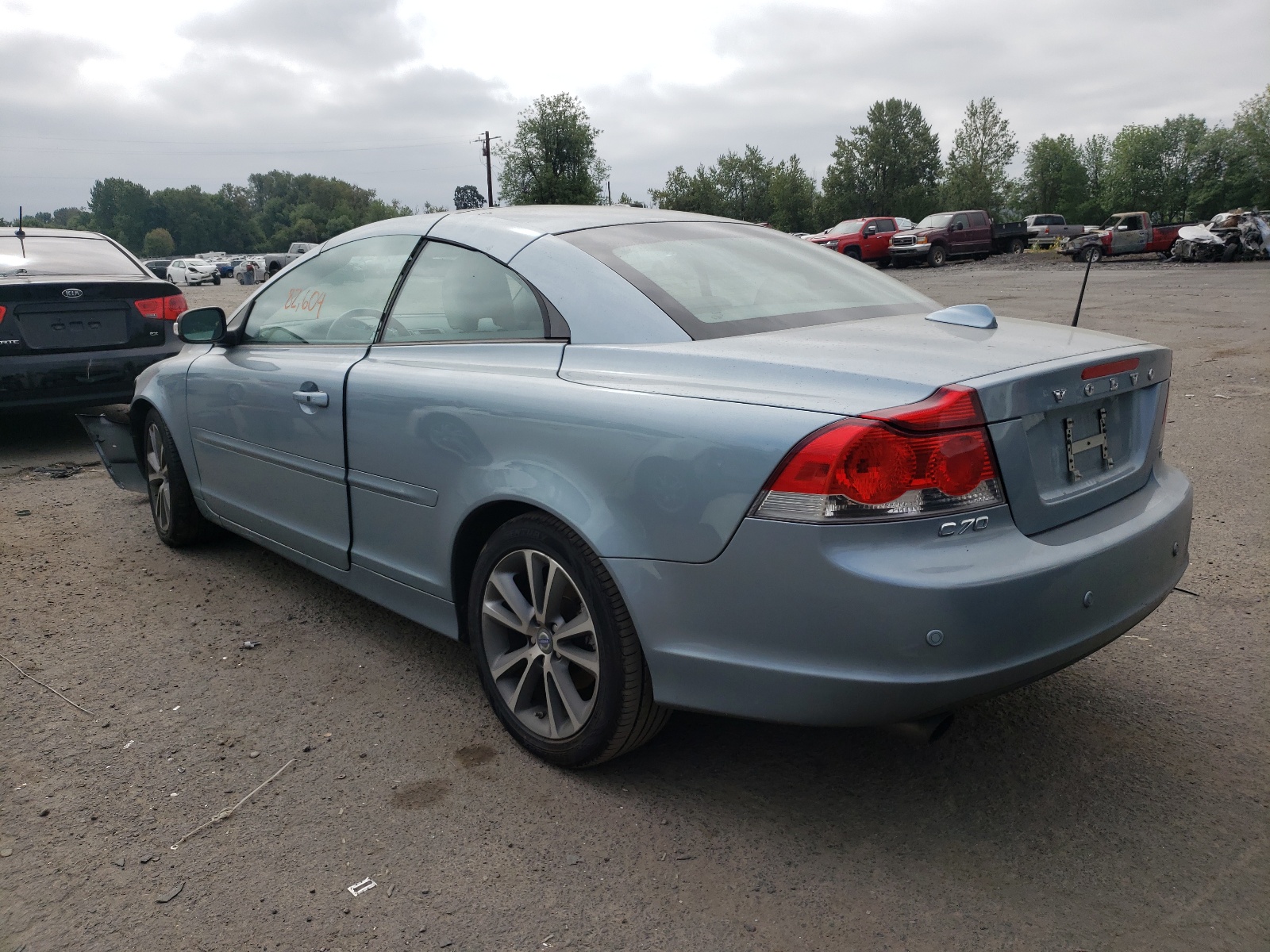 Photo 3 from auction – 2010 VOLVO C70 T5 with VIN YV1672MC4AJ093911