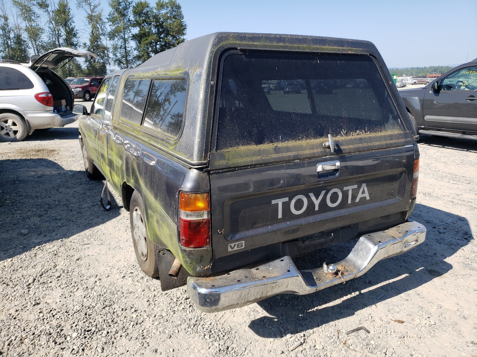 Photo 3 from auction – 1990 TOYOTA PICKUP 1/2 with VIN JT4VN93D2L5016346