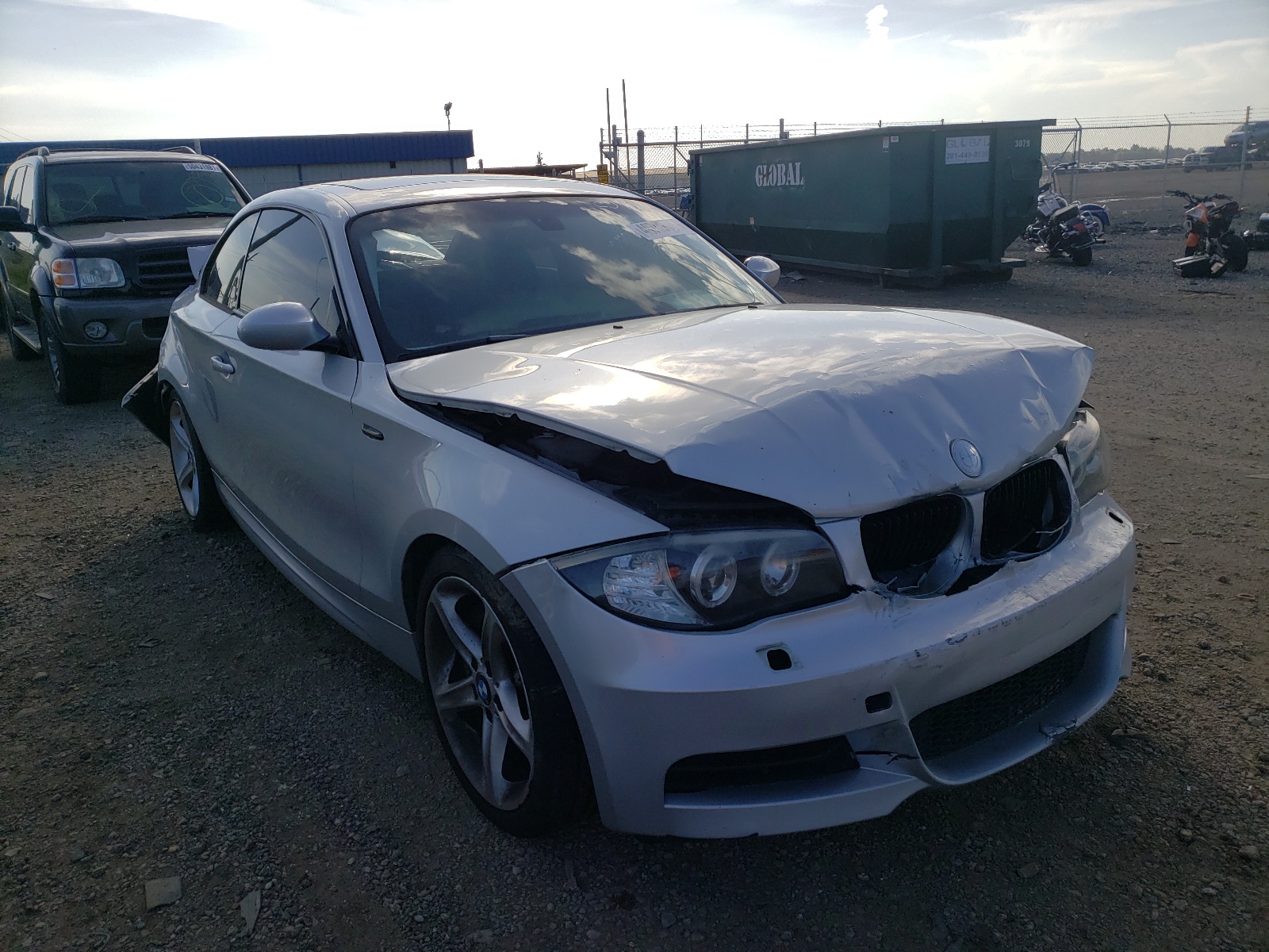 BMW 135 I 2009 with VIN WBAUC73599VF25972 - Photo from auction