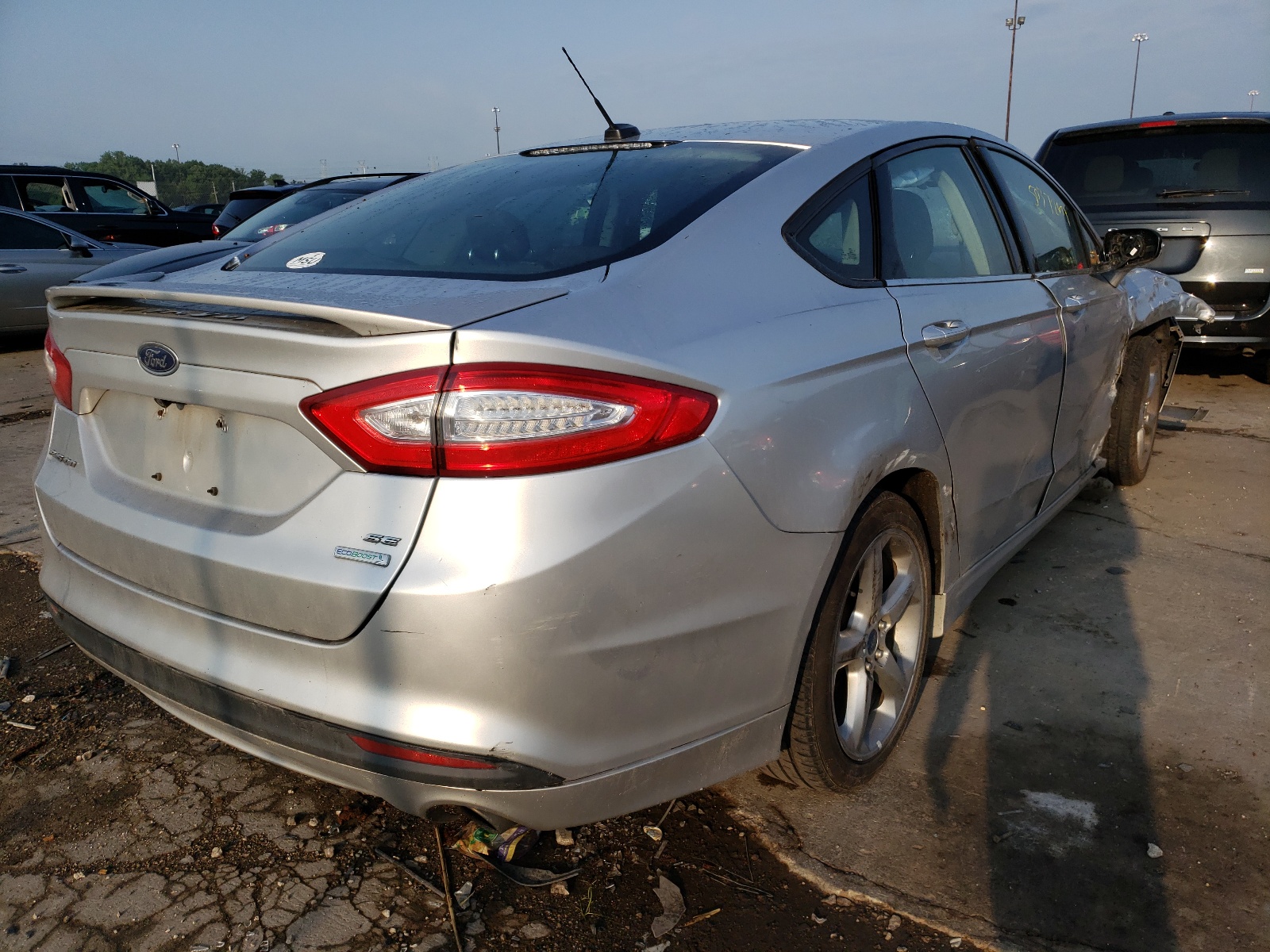 Photo 4 from auction – 2013 FORD FUSION SE with VIN 3FA6P0HR8DR321496