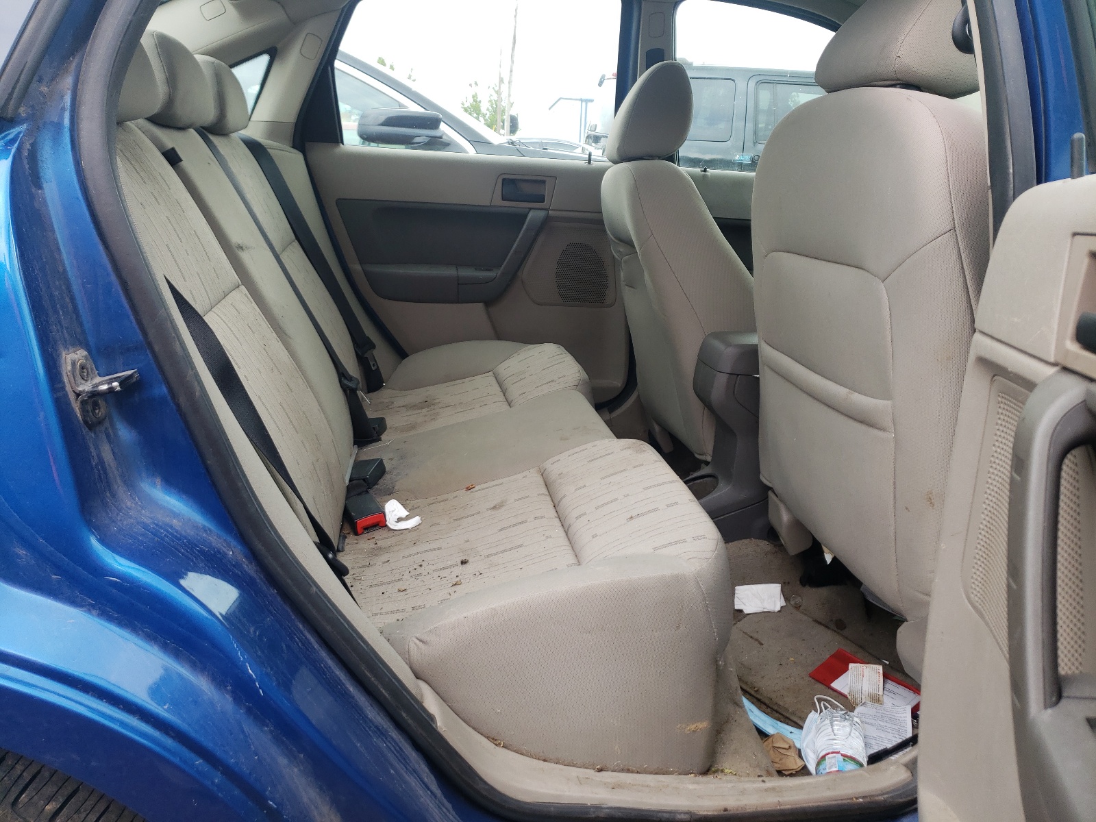 Photo 6 from auction – 2010 FORD FOCUS SE with VIN 1FAHP3FN3AW121600