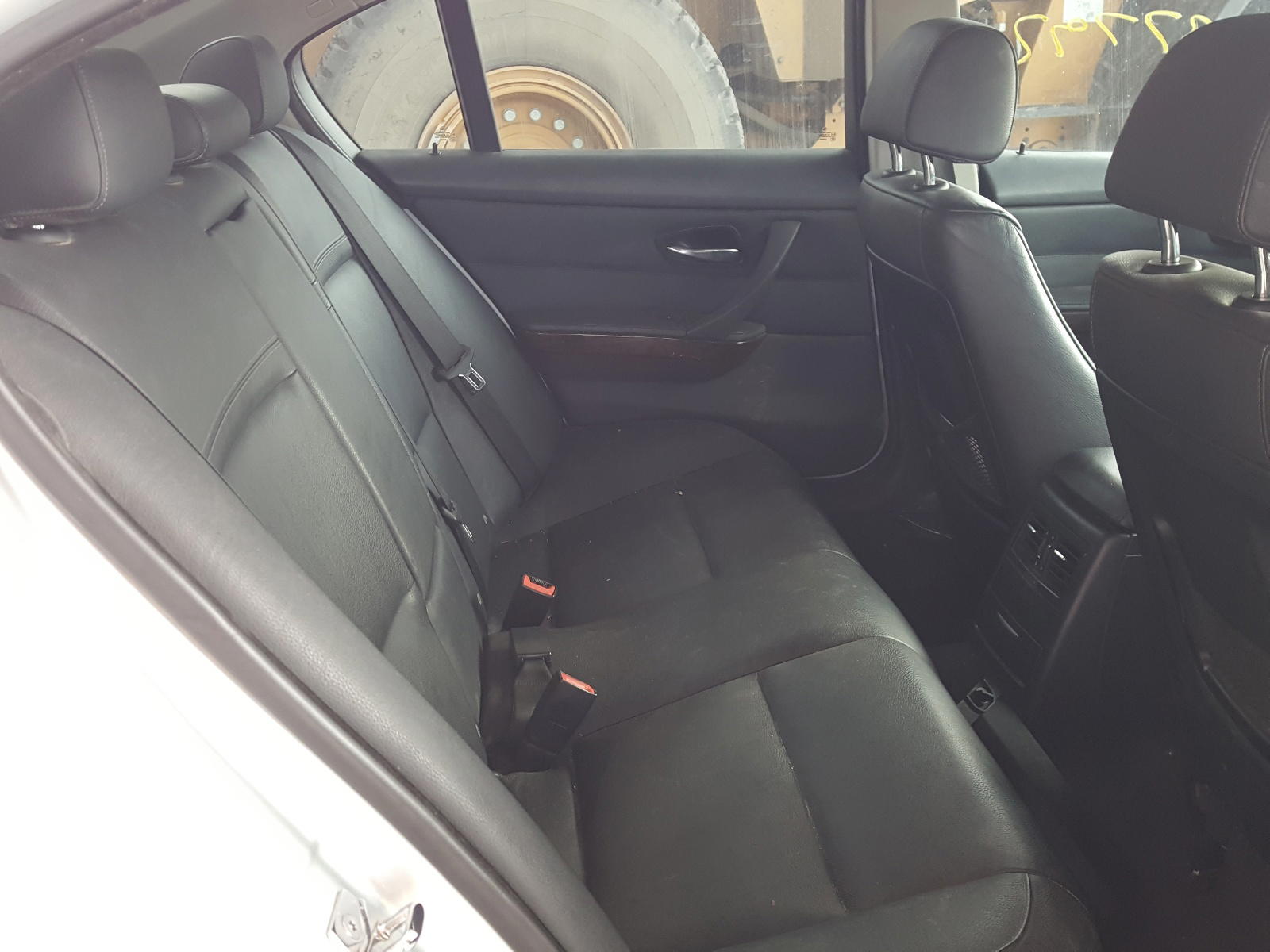 Photo 6 from auction – 2009 BMW 328 I with VIN WBAPH77599NL84729
