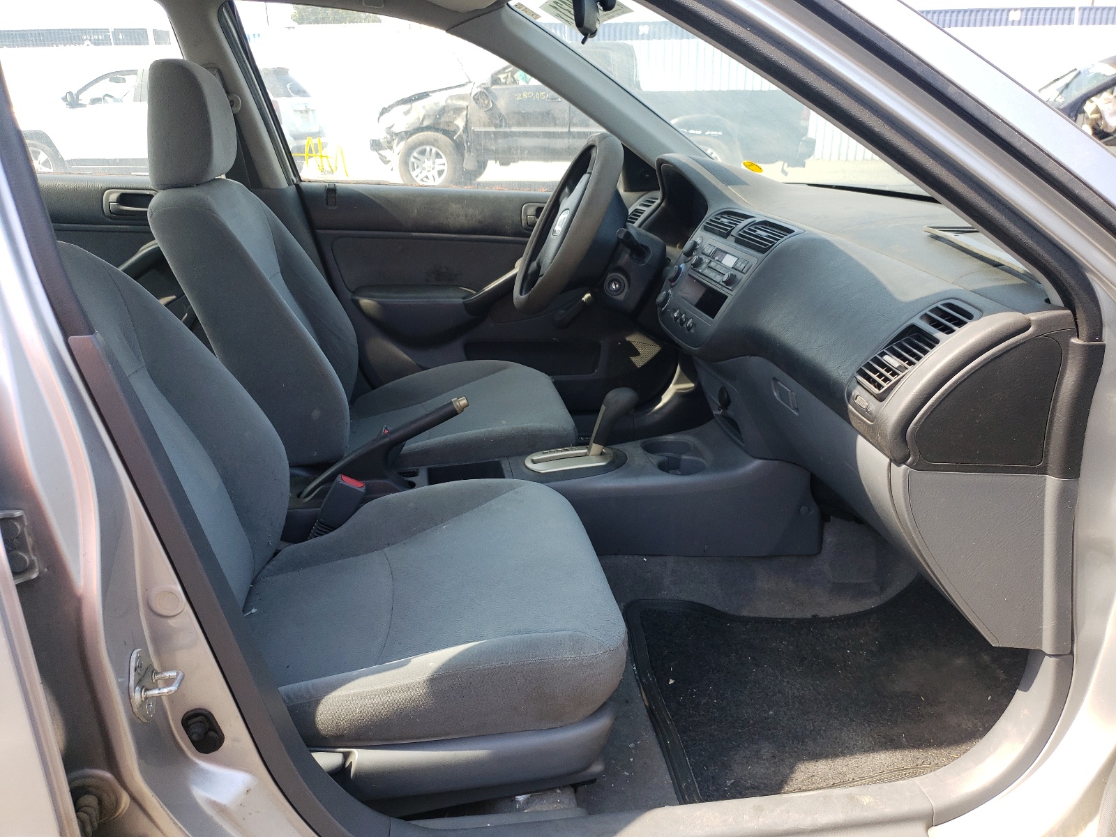 Photo 5 from auction – 2001 HONDA CIVIC DX with VIN JHMES16291S002073