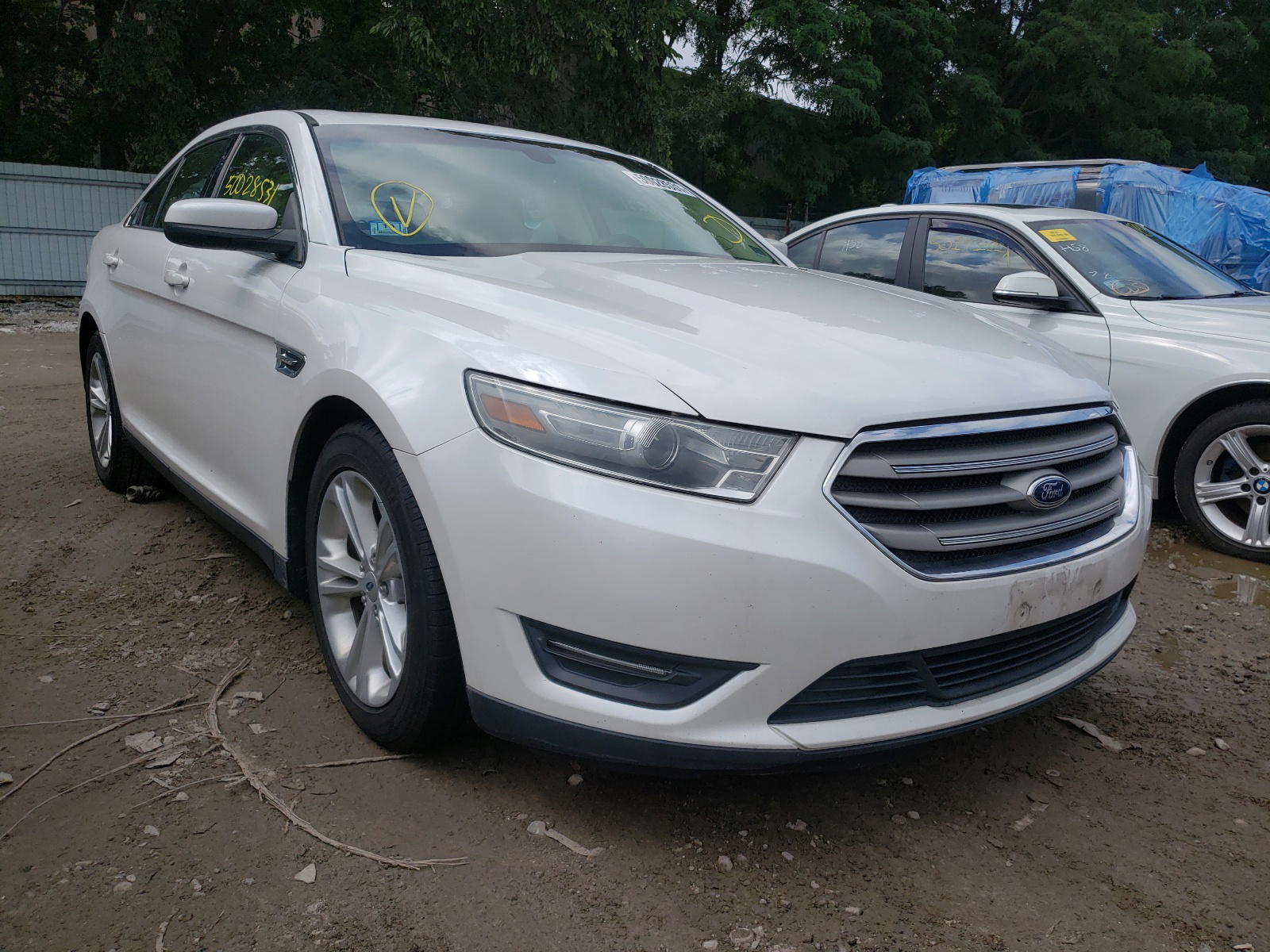 FORD TAURUS SEL 2013 with VIN 1FAHP2E98DG171079 - Photo from auction