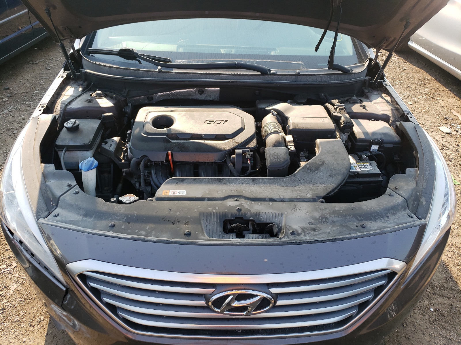 Photo 7 from auction – 2015 HYUNDAI SONATA SE with VIN 5NPE24AF0FH186855