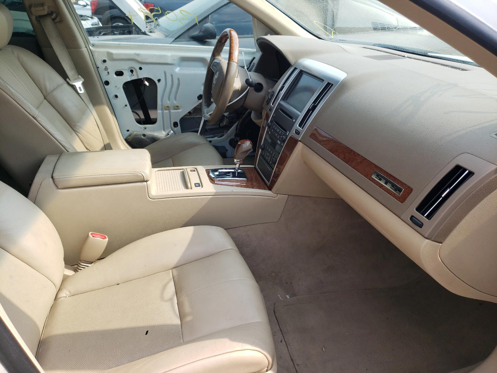 Photo 5 from auction – 2010 CADILLAC STS with VIN 1G6DU6EV1A0105356