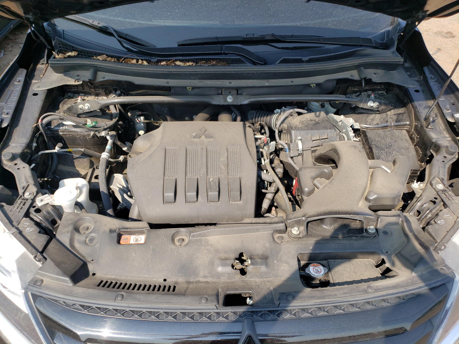 Photo 7 from auction – 2019 MITSUBISHI ECLIPSE CR with VIN JA4AT4AAXKZ027841
