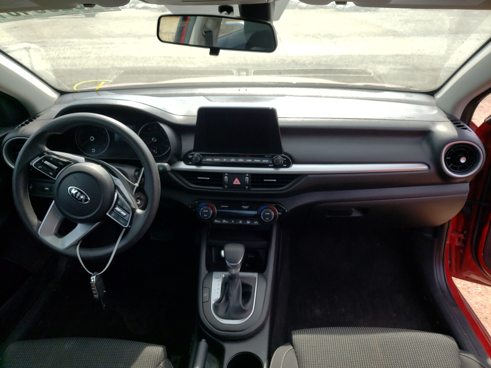 Photo 9 from auction – 2019 KIA FORTE FE with VIN 3KPF24AD0KE057368