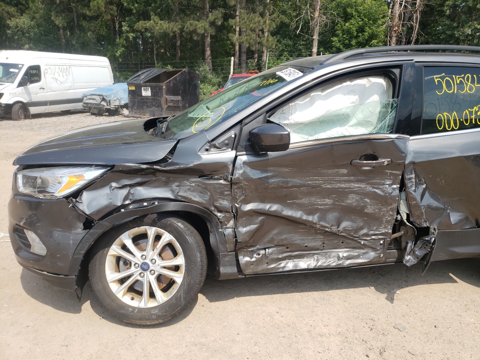 Photo 9 from auction – 2018 FORD ESCAPE SE with VIN 1FMCU9GD1JUA66061