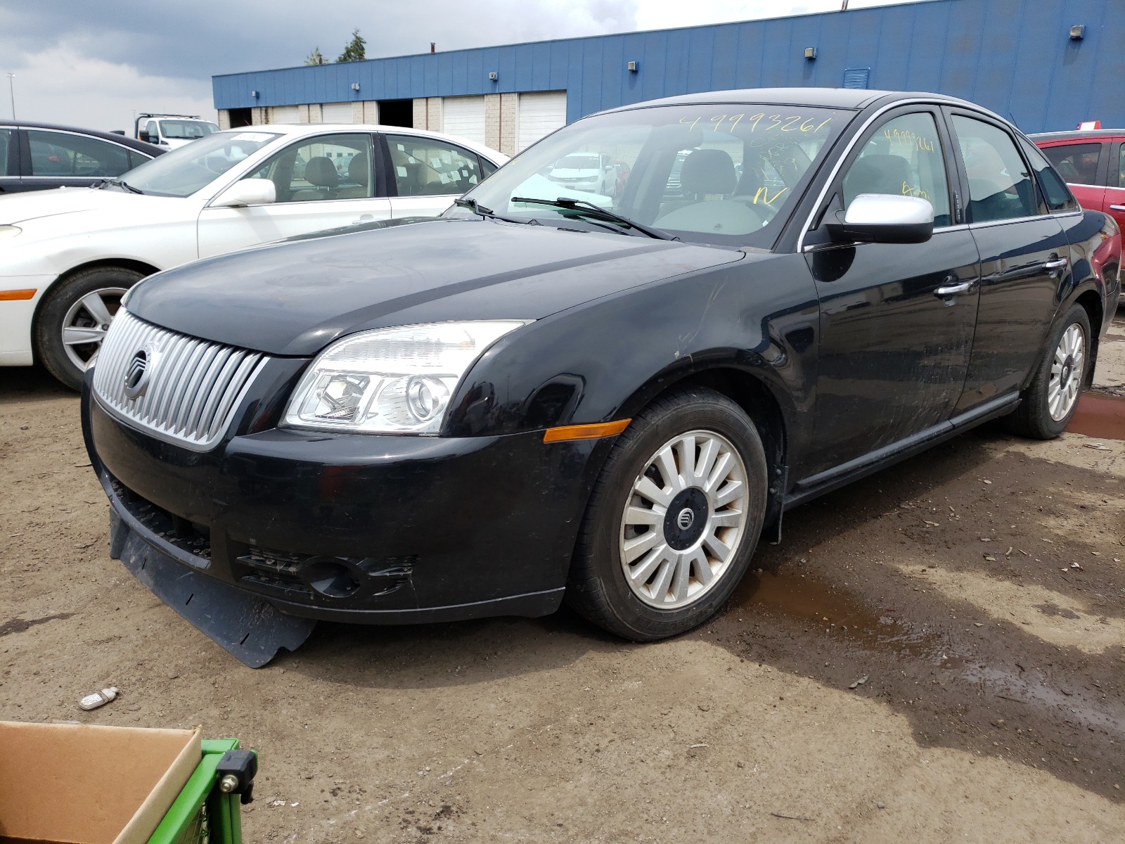 Photo 2 from auction – 2009 MERCURY SABLE with VIN 1MEHM40W99G611179