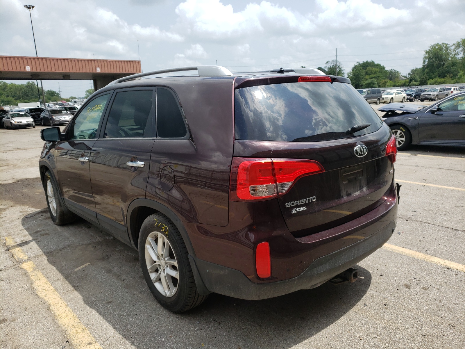 Photo 3 from auction – 2014 KIA SORENTO LX with VIN 5XYKT4A67EG433309