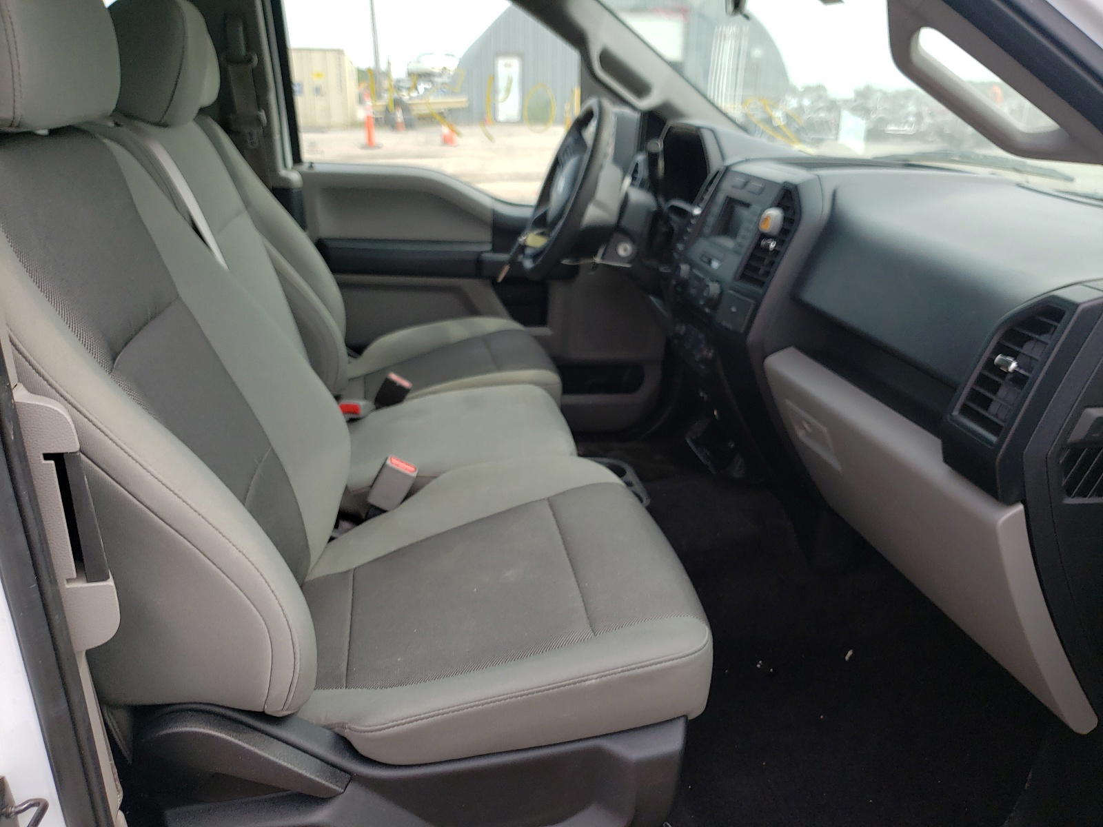 Photo 5 from auction – 2015 FORD F150 with VIN 1FTEX1C86FKF17079