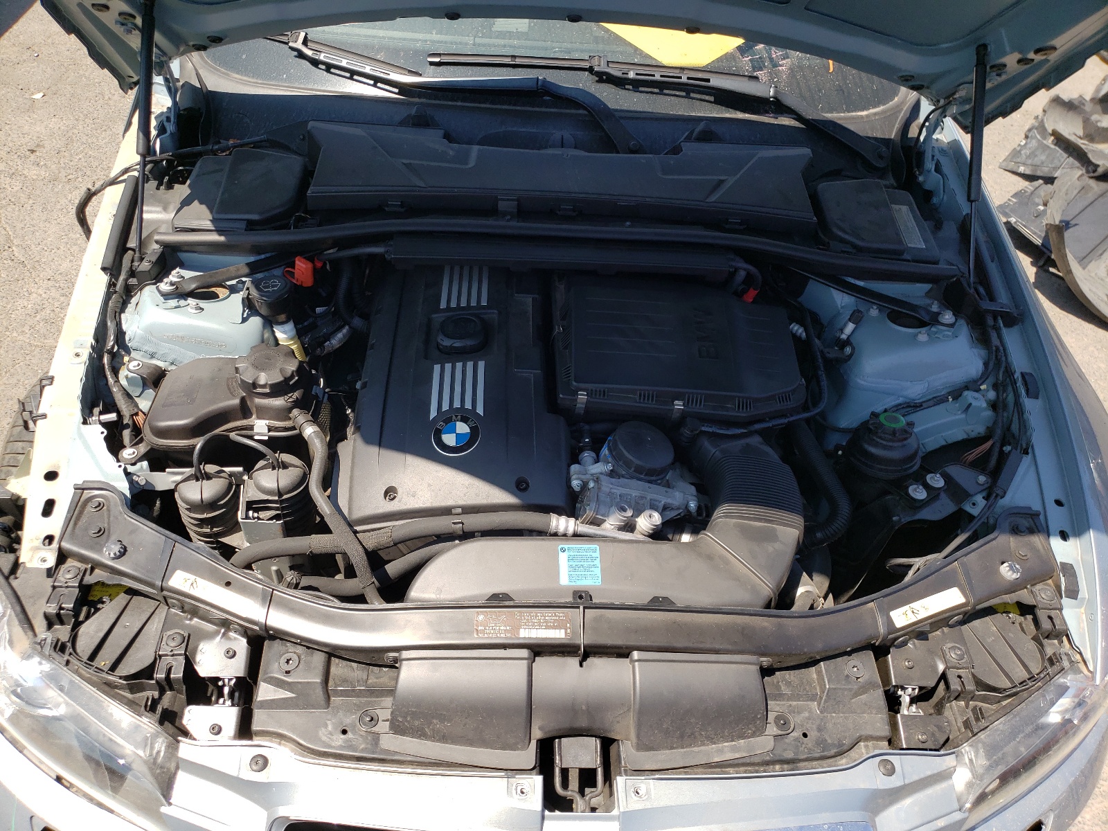 Photo 7 from auction – 2007 BMW 335 I with VIN WBAWL73567PX48428