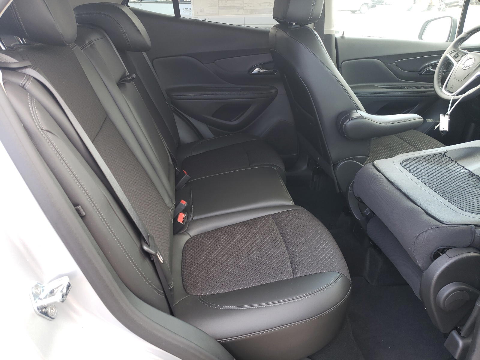 Photo 6 from auction – 2021 BUICK ENCORE PRE with VIN KL4CJASB3MB339855