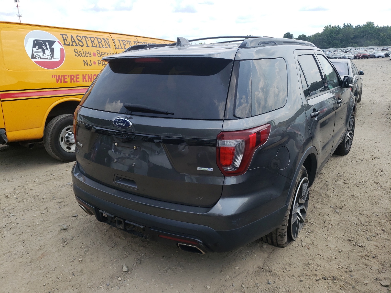 Photo 4 from auction – 2017 FORD EXPLORER S with VIN 1FM5K8GT2HGB86492
