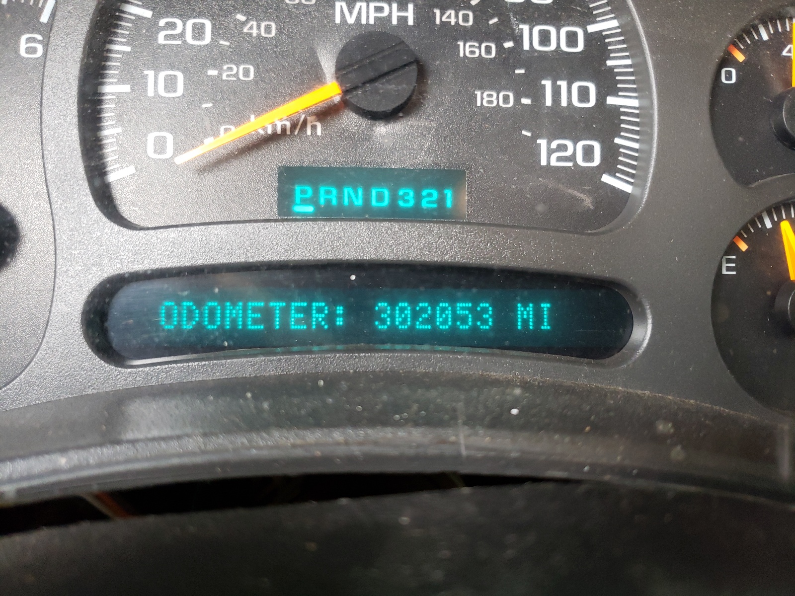 Photo 8 from auction – 2003 CHEVROLET SILVERADO with VIN 1GCGK13U23F119053