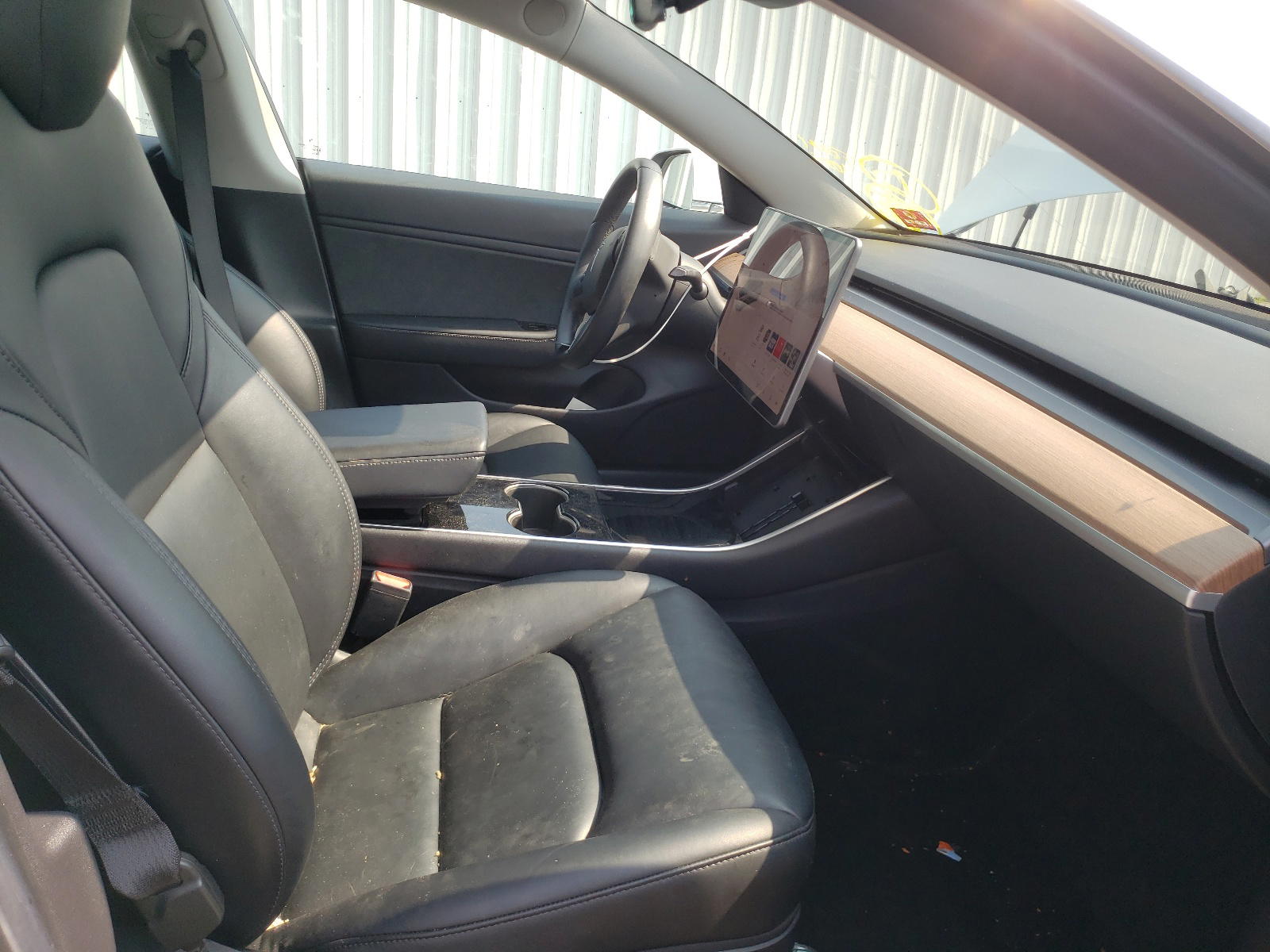 Photo 5 from auction – 2019 TESLA MODEL 3 with VIN 5YJ3E1EB9KF433495