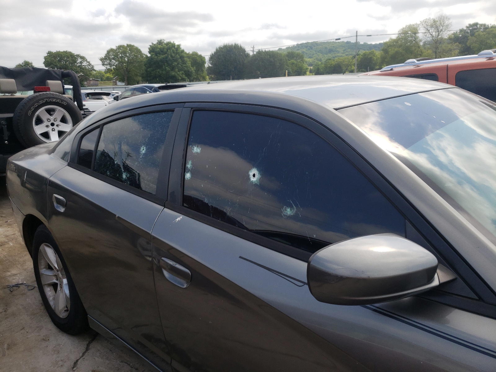 Photo 9 from auction – 2011 DODGE CHARGER with VIN 2B3CL3CG1BH606387