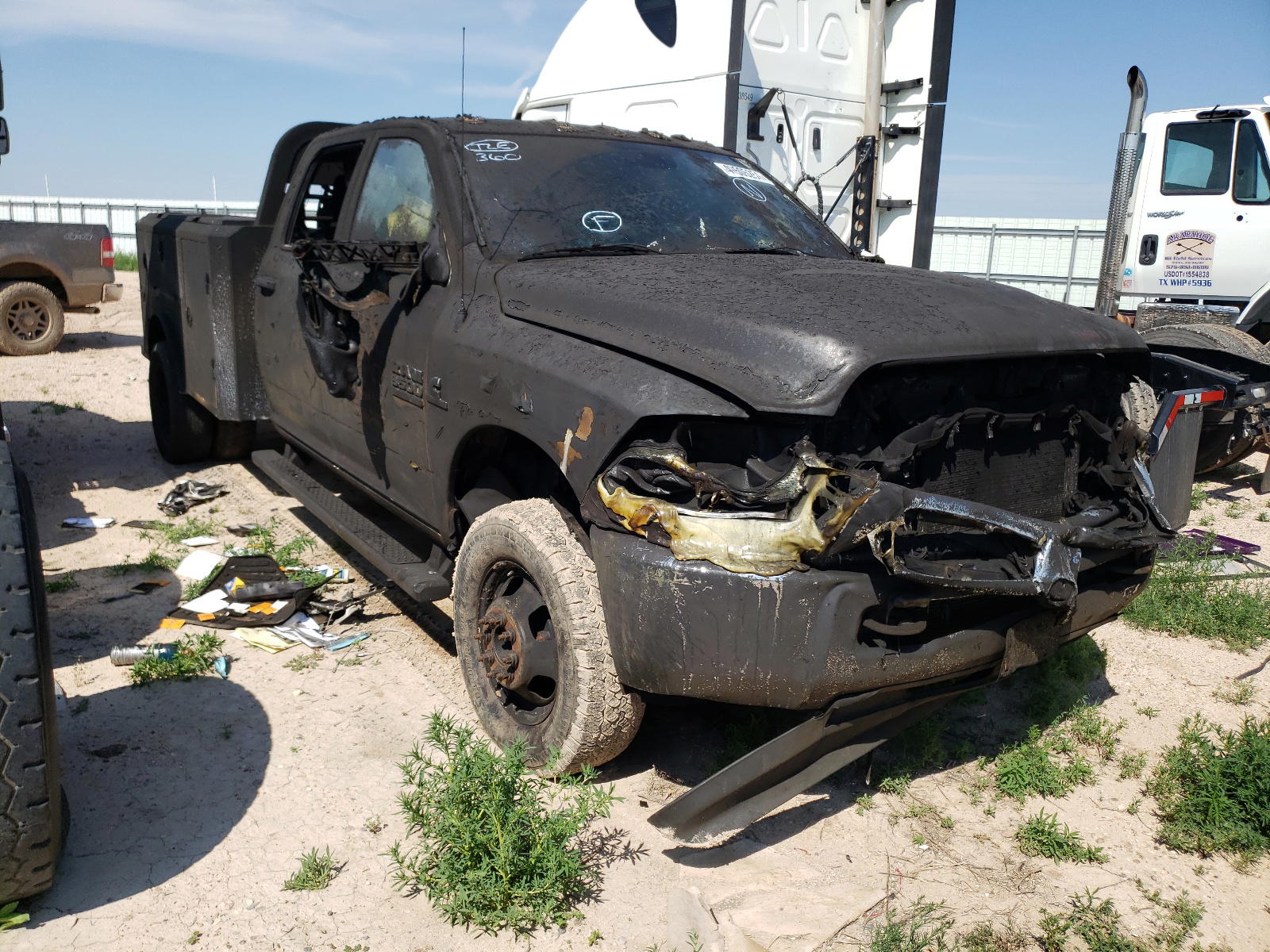 RAM 3500 ST 2014 with VIN 3C63RRGL0EG326978 - Photo from auction