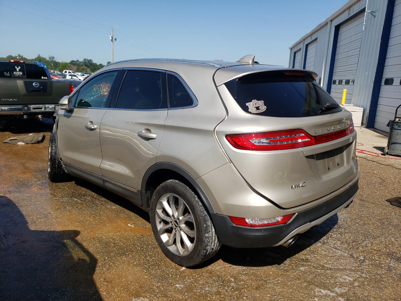 Photo 3 from auction – 2015 LINCOLN MKC with VIN 5LMCJ1A92FUJ37660
