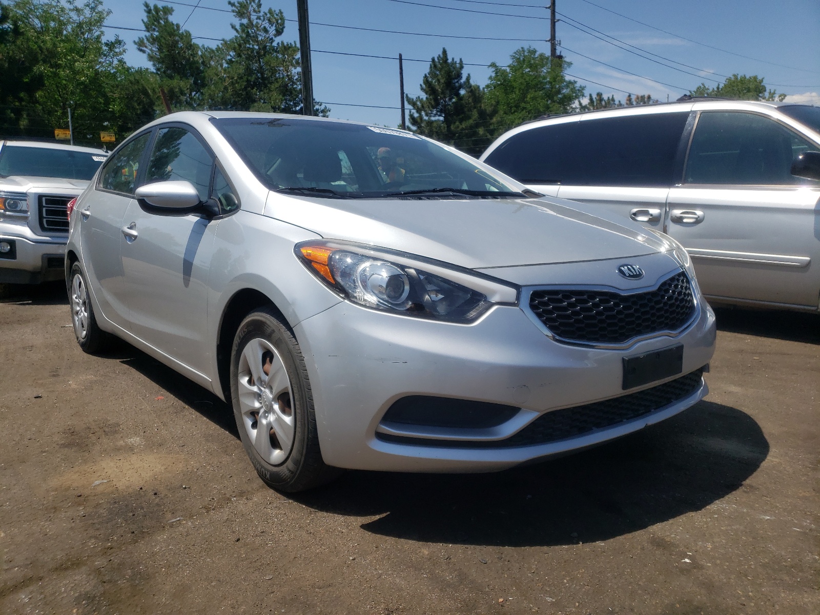 Zdjęcie 1 z aukcji – 2014 KIA FORTE LX z VIN KNAFK4A63E5148987
