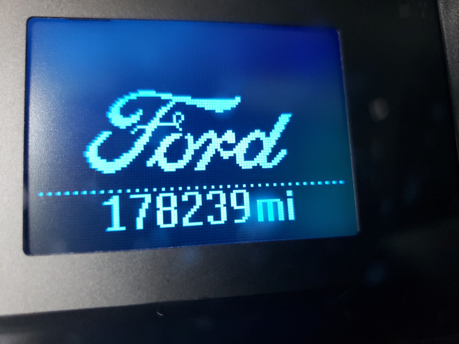 Photo 8 from auction – 2016 FORD FUSION S with VIN 3FA6P0G73GR276505