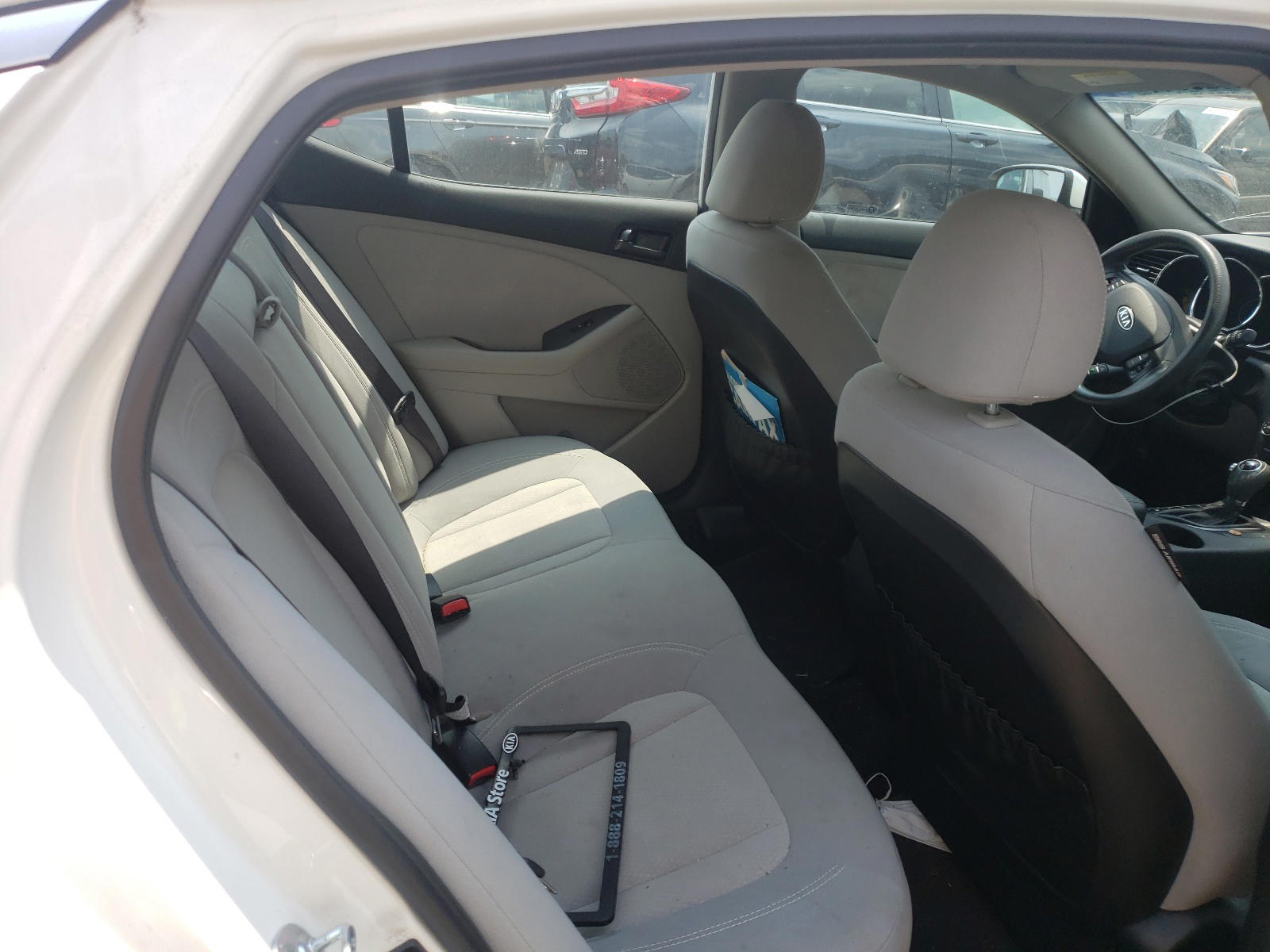 Photo 6 from auction – 2011 KIA OPTIMA LX with VIN KNAGM4A70B5060871