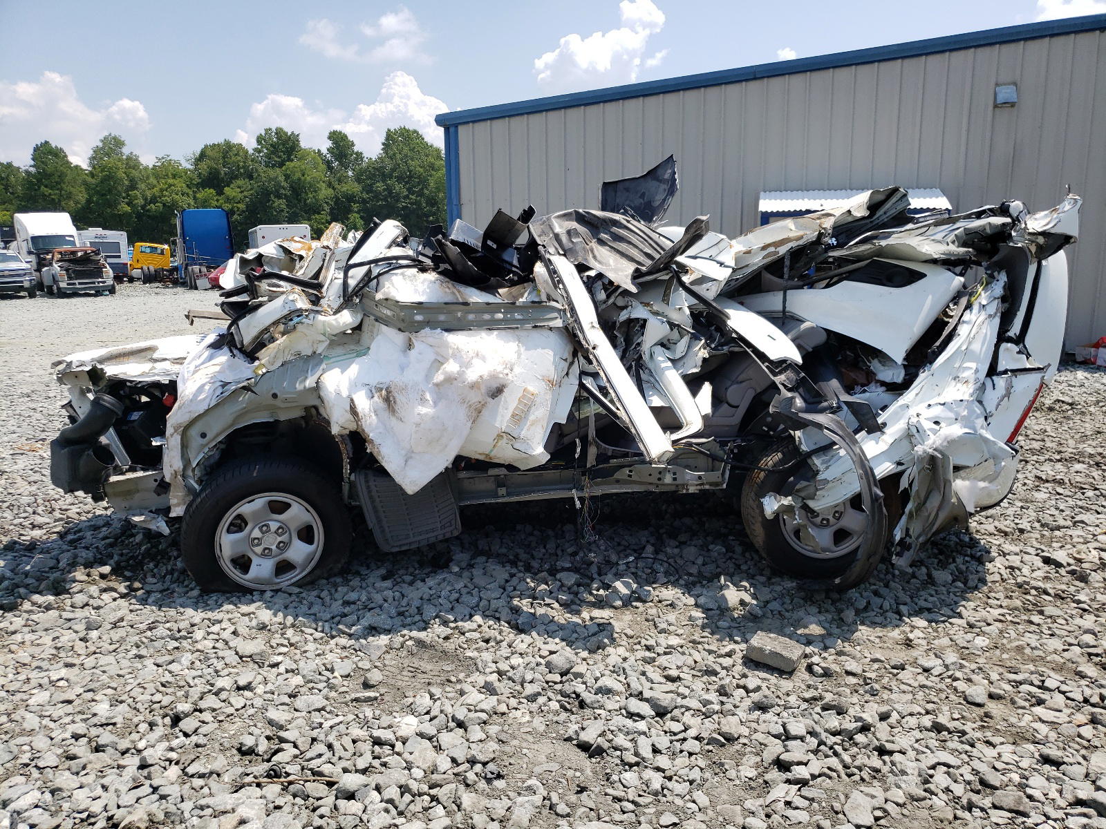 Photo 10 from auction – 2014 HONDA PILOT LX with VIN 5FNYF4H21EB035556