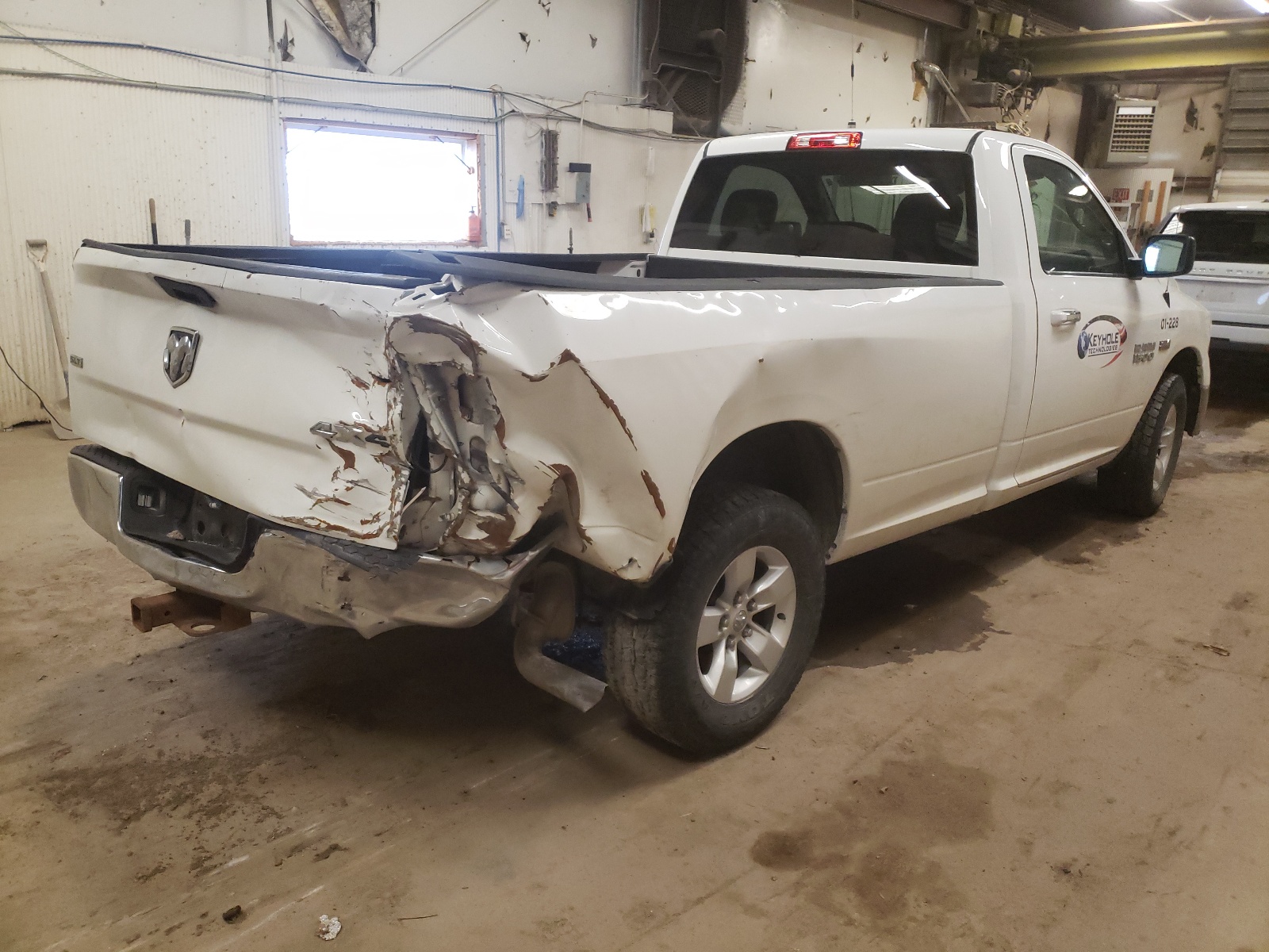 Photo 4 from auction – 2014 RAM 1500 SLT with VIN 3C6JR7ET9EG189036